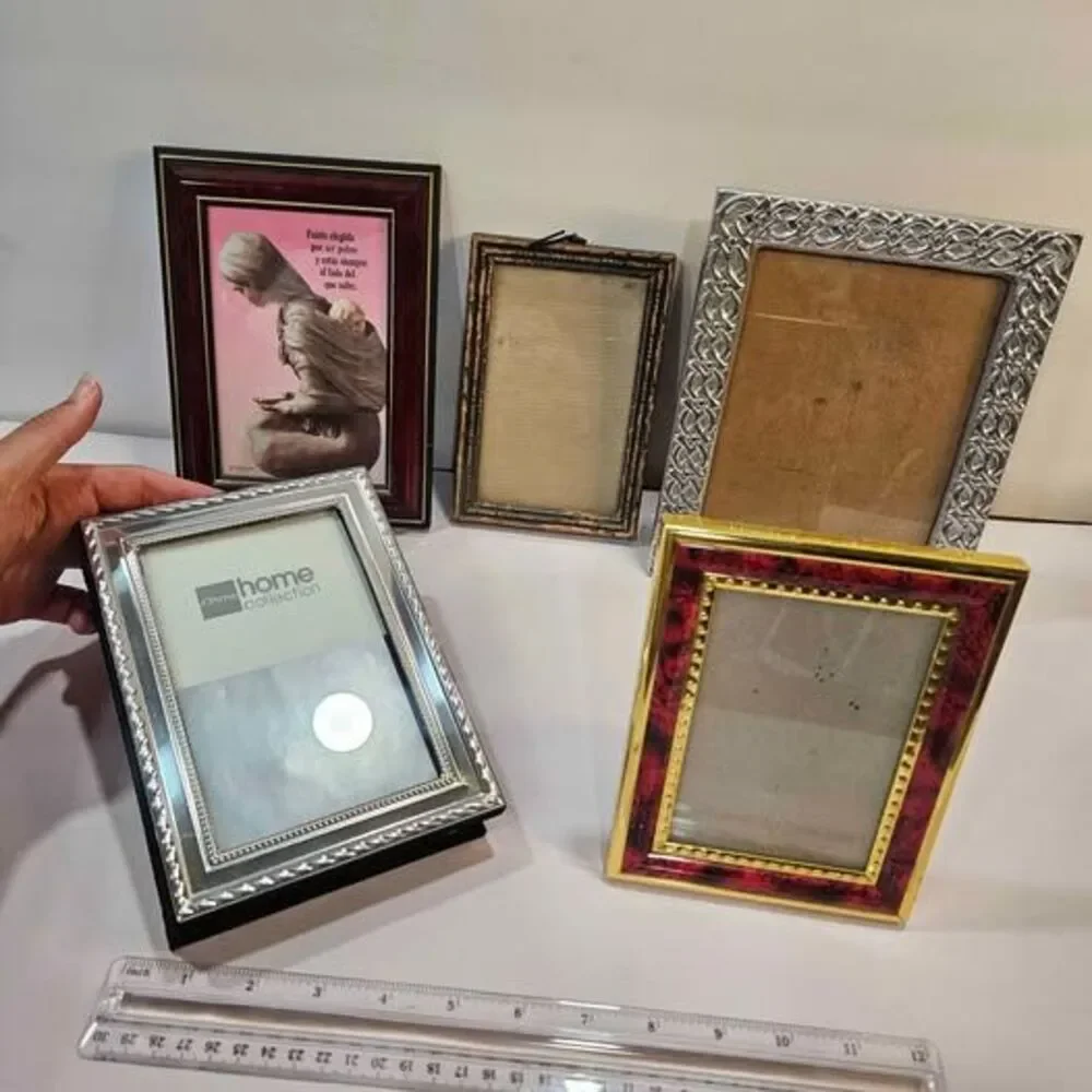 5 photo frames